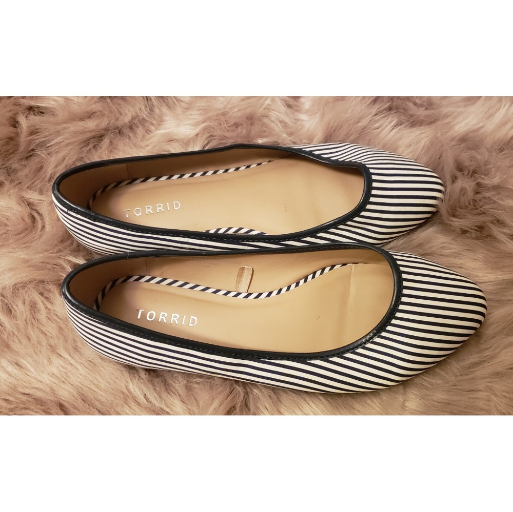 Stylish Flats From Torrid